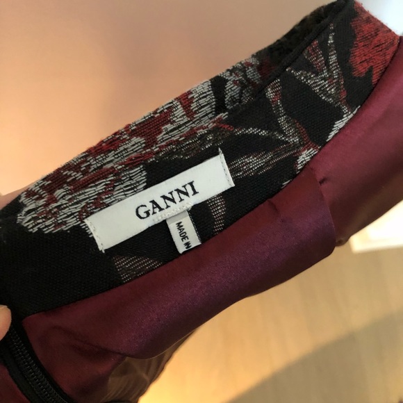 GANNI Brocade Mini Skirt in Floral Print - Picture 6 of 7